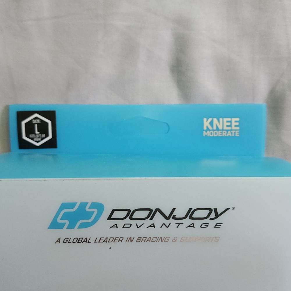 BLACK FRIDAY SALE - Knee Sleeve Size LARGE, NIB DonJoy Advantage - Picture 2 of 6